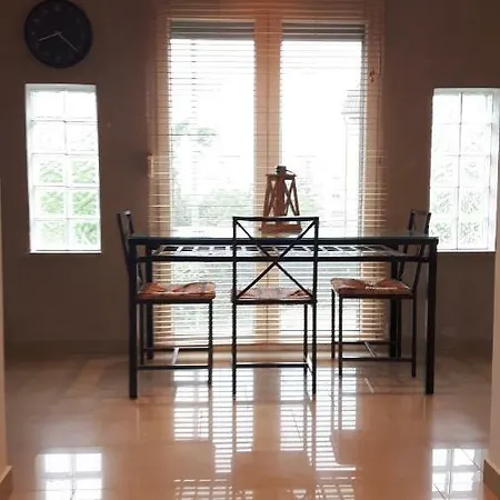 شقة Lili's House